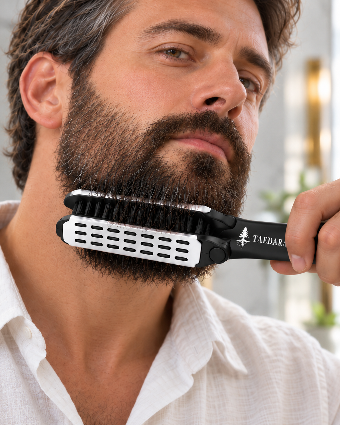 THE SMOOTHING TOOL - Beard Brush